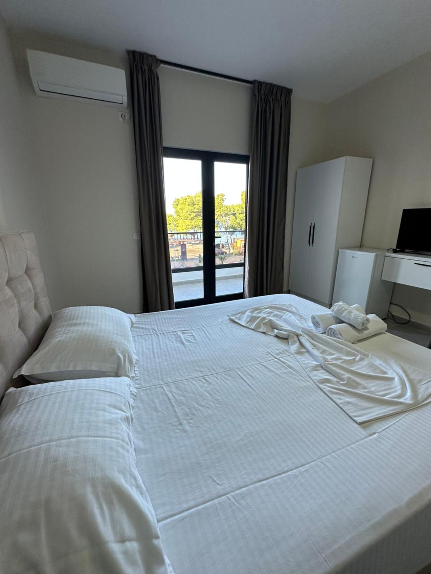 Molla Hotel Restorant Shëngjin المظهر الخارجي الصورة